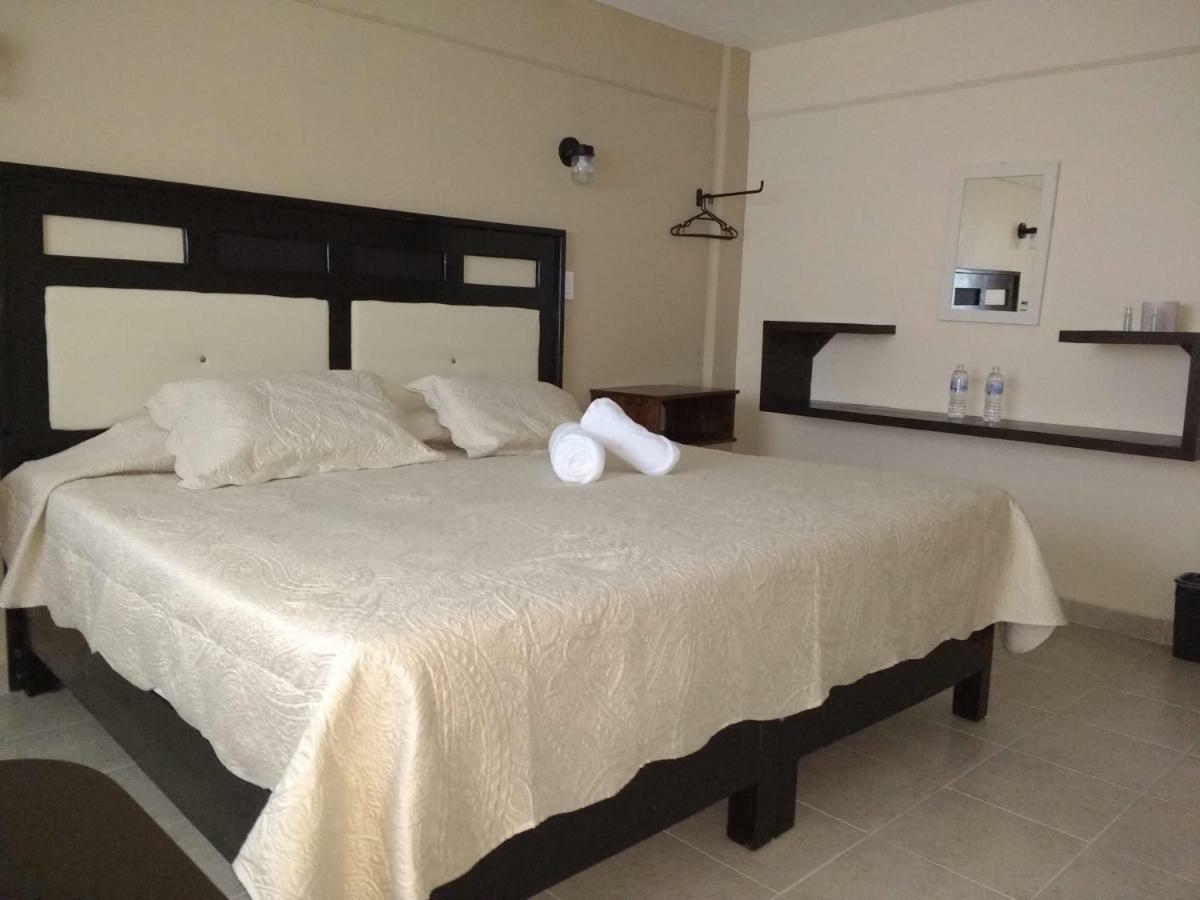 Hotel Gold ال اورو د هيدالغو المظهر الخارجي الصورة